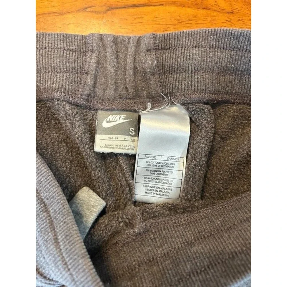 Nike Gray Fleece Sweatpants Size Small 4/6